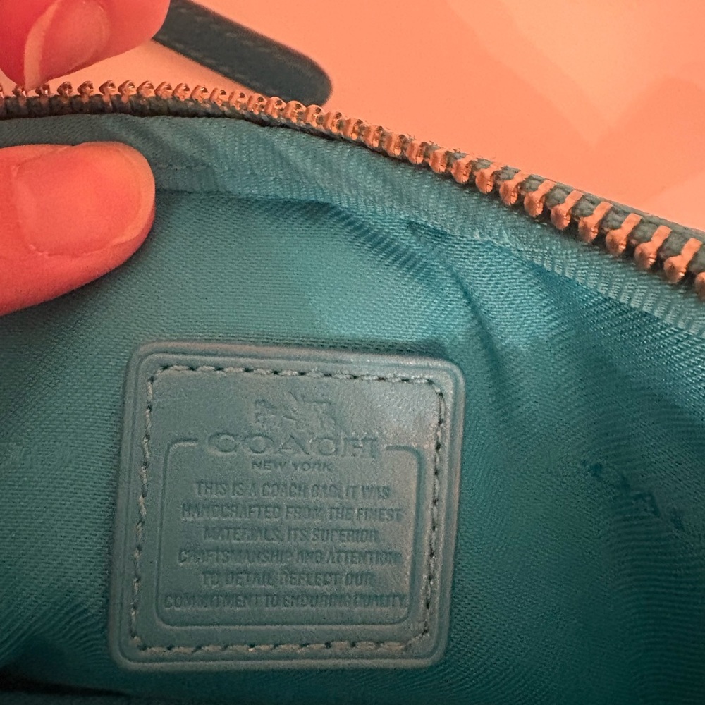 COACH Teal Pebbled Leather Crossbody Wristlet with Silver Hardware - Picture 7 of 9